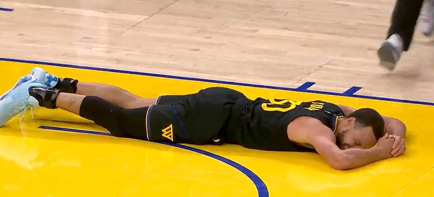 体育赛事-关于重要助攻引发热议！，库里在拜仁比赛中险胜引发球迷热议的信息