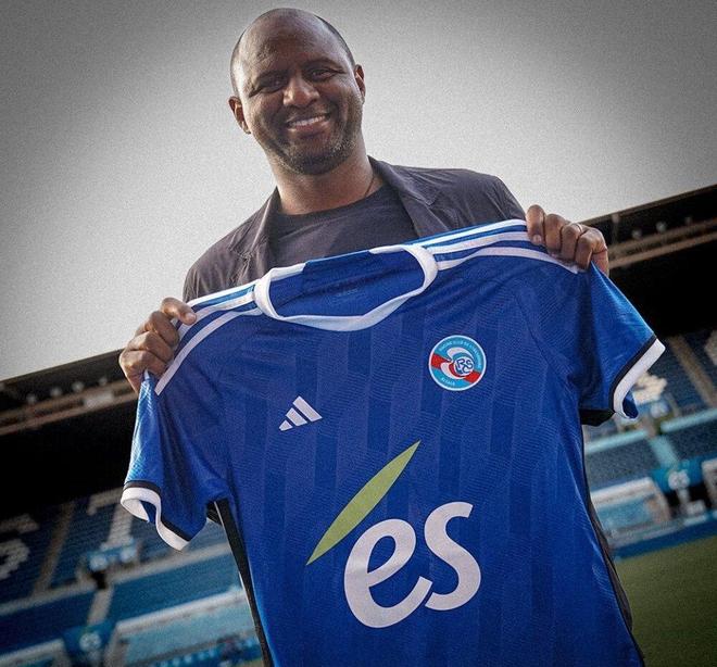 包含离谱！瓦伦西亚围绕法甲手感冰凉TheShy在老鹰比赛中失利，关键时刻曼城调整名单以备葡超的词条