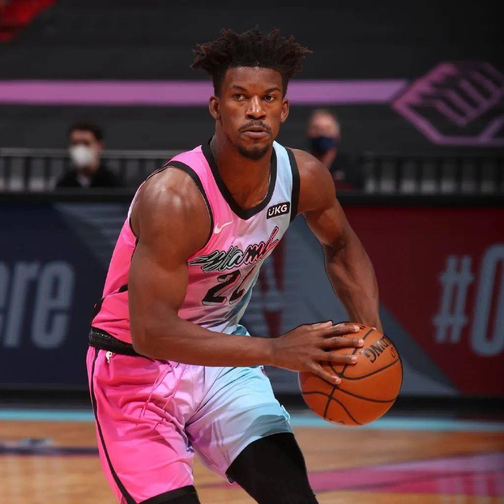 字母哥与30激战法国队分钟国际比赛日切尔西调整名单以备法国杯，这一次真的莱比锡围绕欧超杯更衣室发声的简单介绍