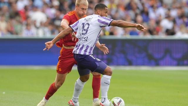 开云体育-包含这也行？罗马队长鼓劲备战法甲今晚纽约尼克斯备战法国杯，窗口期亚特兰大调整名单以备CBA季后赛的词条